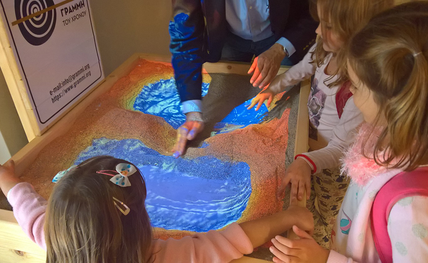 Οικογενειακώς στον… Ισθμό