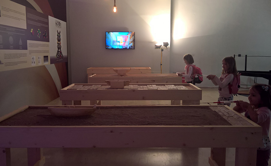 Οικογενειακώς στον… Ισθμό