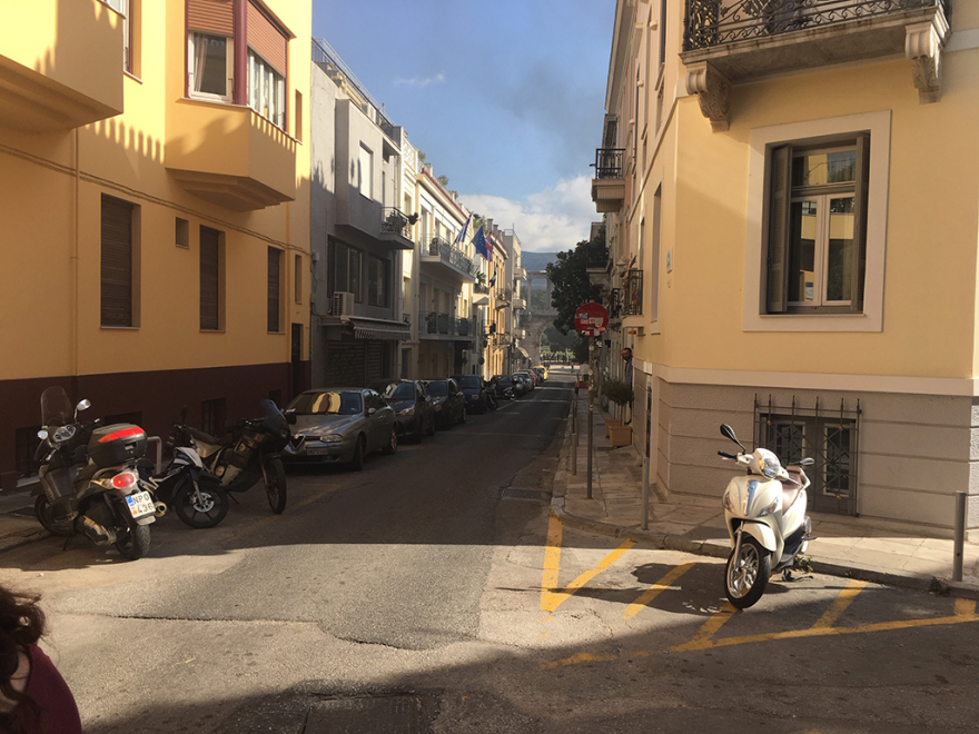 Επεισόδια με κουκουλοφόρους  στο Πολυτεχνείο