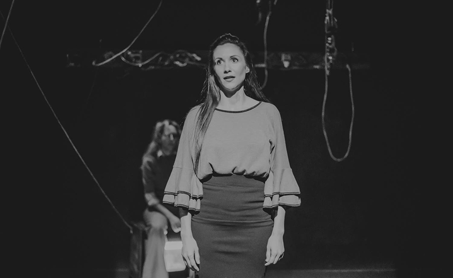 Ανακαλύπτοντας το φως μέσα στο σκοτάδι