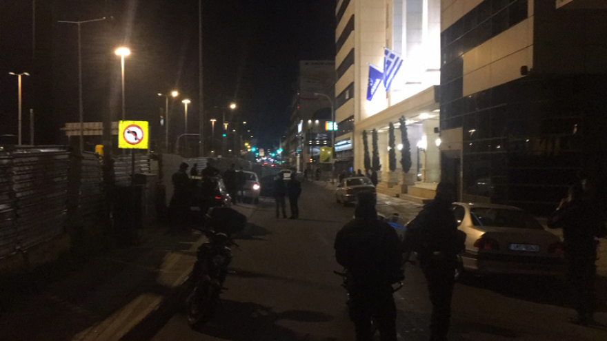 Μαφιόζικη επίθεση στο λιμάνι του Πειραιά: Γάζωσαν άντρα στην Ακτή Κονδύλη