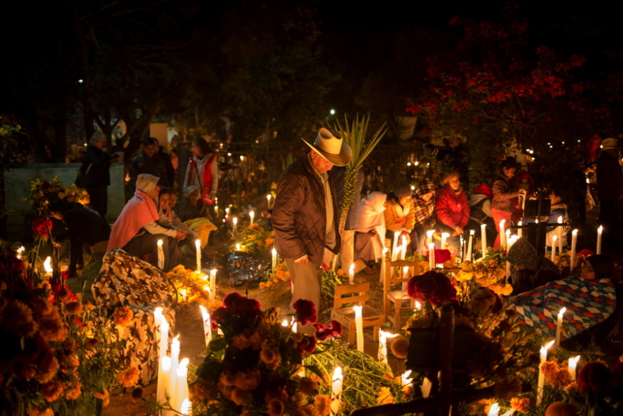 Το Μεξικό άνοιξε τις πύλες του Κάτω Κόσμου: Εκπληκτικές εικόνες από την «Ημέρα των Νεκρών»