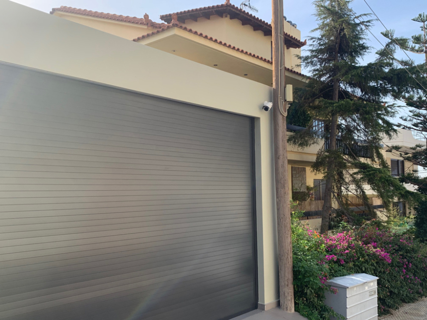 Εκτέλεση στη Βούλα: Οι κάμερες ασφαλείας κατέγραψαν τους δολοφόνους του Ελληνοαυστραλού επιχειρηματία