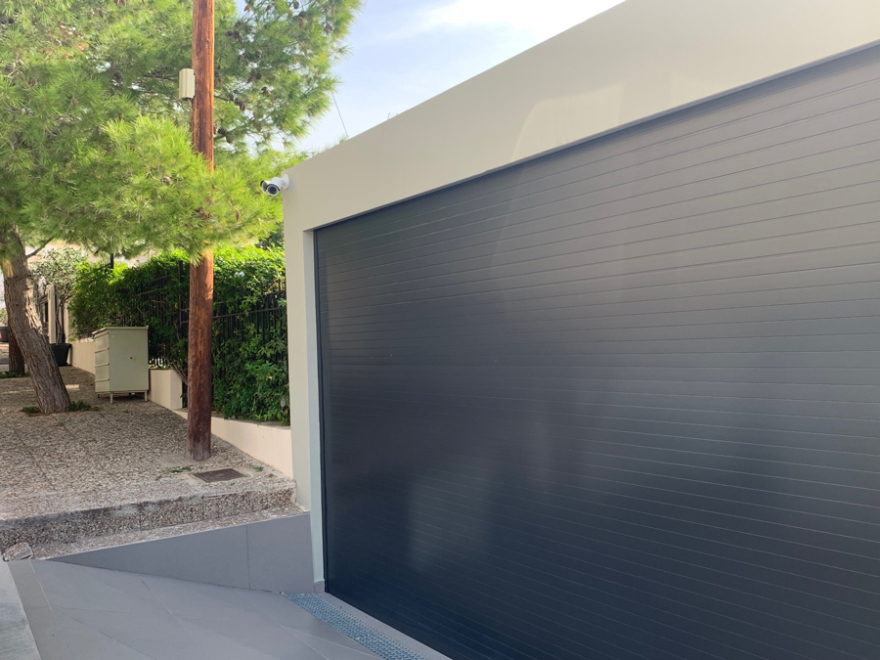 Εκτέλεση στη Βούλα: Οι κάμερες ασφαλείας κατέγραψαν τους δολοφόνους του Ελληνοαυστραλού επιχειρηματία