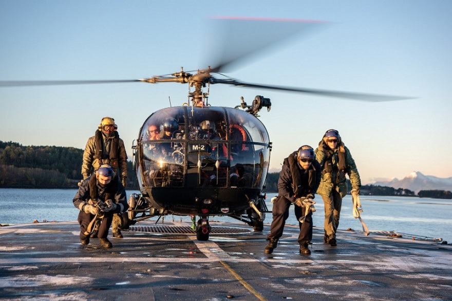 Το ΝΑΤΟ αλλάζει πρόσωπο: Δείτε τον Νορβηγό στρατιωτικό που καίει... καρδιές