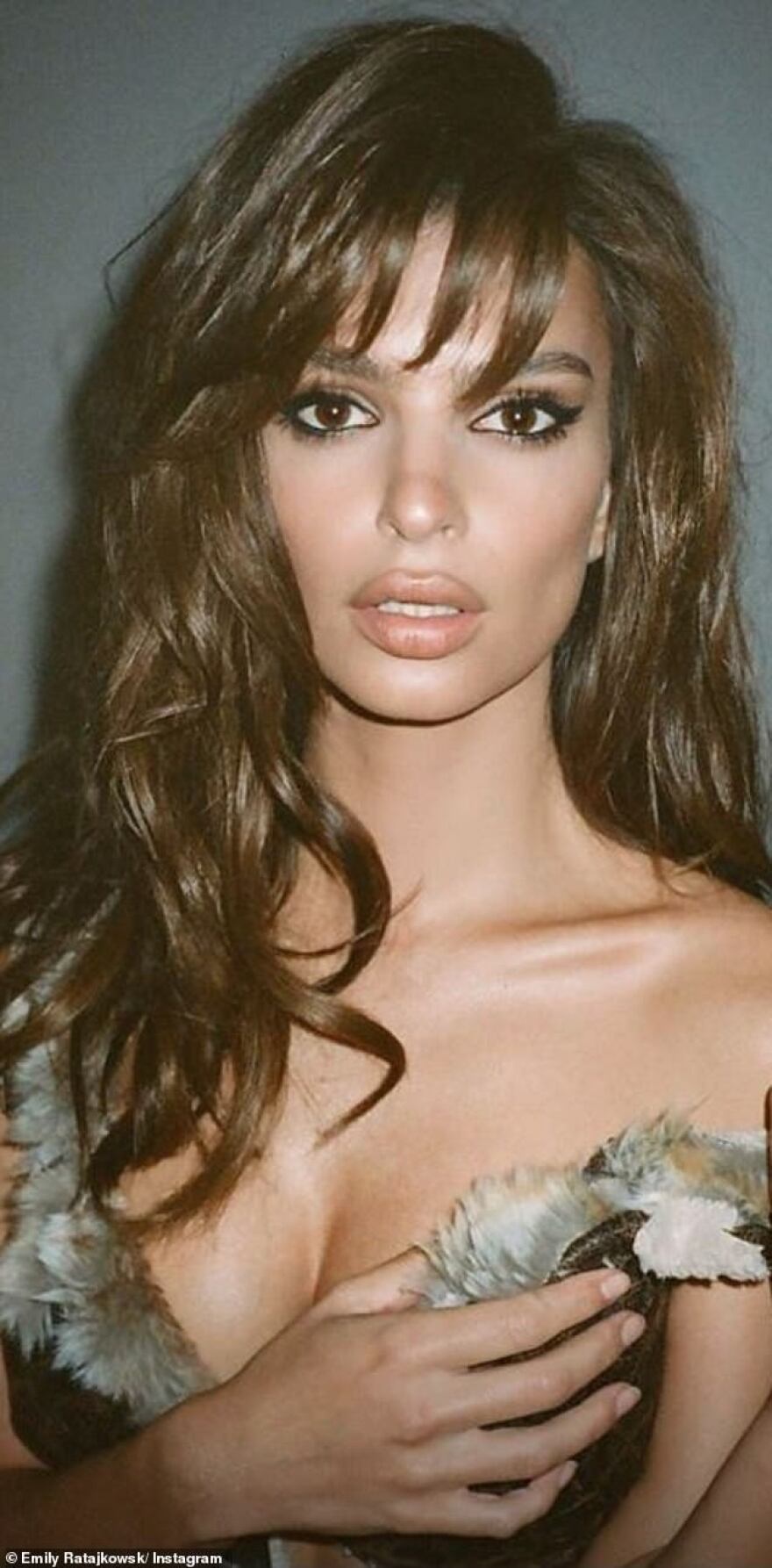 Η Emily Ratajkowski είναι σέξι και στο Halloween 