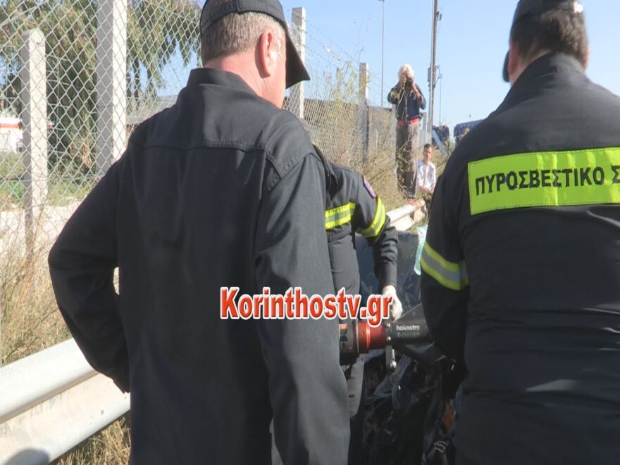 Φρικτό τροχαίο με δύο νεκρούς στην παλαιά εθνική οδό Αθηνών - Κορίνθου