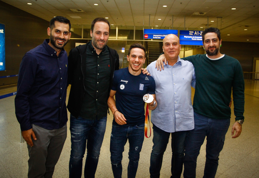 Ο «χρυσός» Πετρούνιας επέστρεψε στην Ελλάδα: Υποσχέθηκα στους Έλληνες να συνεχίσουμε το σερί