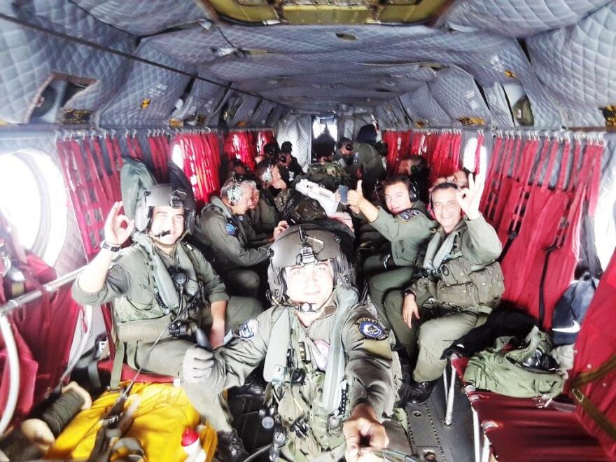 Εντυπωσιακές εικόνες:  Ελληνικά Aπάτσι πετούν σε χαμηλό ύψος σε άσκηση με το Ισραήλ 