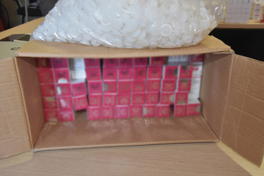 Αναβολικά: Κύκλωμα παραγωγής και διακίνησης «ξεσκέπασε» η ΕΛΑΣ - Παράγοντας του bodybuilding στους συλληφθέντες