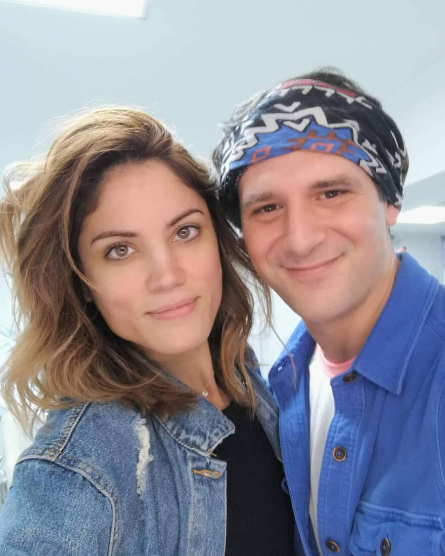 Η Μαίρη Συνατσάκη έκανε τατουάζ στο... πρόσωπο της 