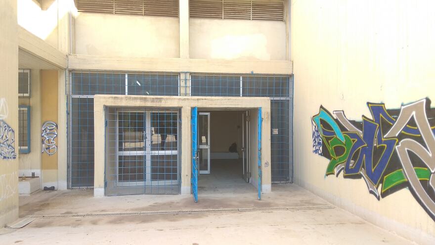 Ο «Ρουβίκωνας» άνοιξε το στέκι της Φιλοσοφικής  και στήνει το πάρτι