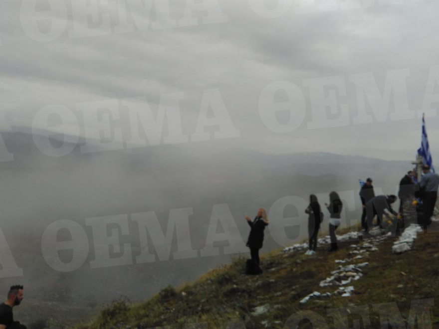 Φωτογραφίες: Με την ελληνική σημαία το μνήμα του Κωνσταντίνου Κατσίφα