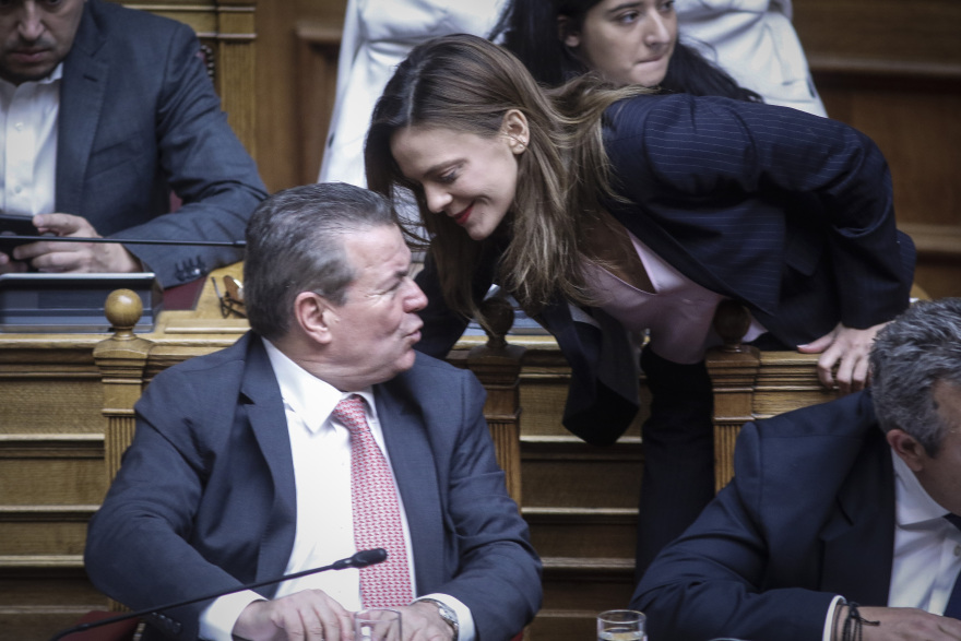 Τσίπρας: Ένα - ένα θα ψηφίσετε τα θετικά μέτρα που ακυρώνουν αδικίες των μνημονίων σας 