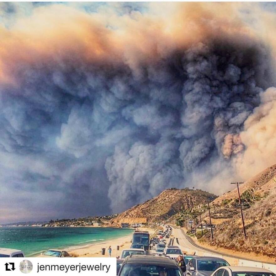 Πύρινη λαίλαπα στην Καλιφόρνια: Τουλάχιστον 9 οι νεκροί από τις φονικές πυρκαγιές - 35 αγνοούμενοι