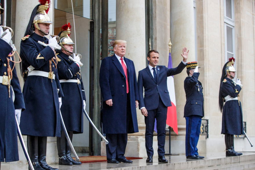 Μακρόν σε Τραμπ: Η Ευρώπη θα αναλάβει μεγαλύτερο βάρος από το κοινό φορτίο στην καρδιά του ΝΑΤΟ