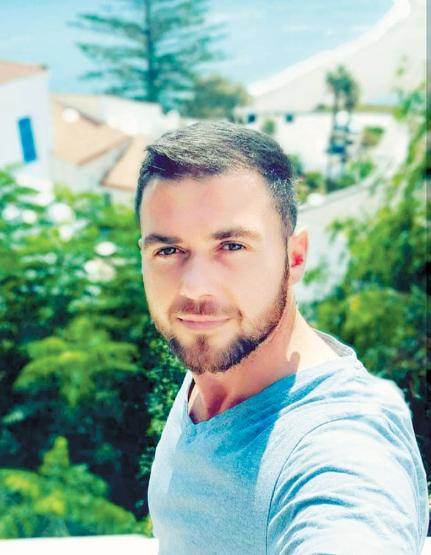 Το ξέσπασμα της μάνας του Κατσίφα: Έπεσε όρθιος και περήφανος για τη σημαία