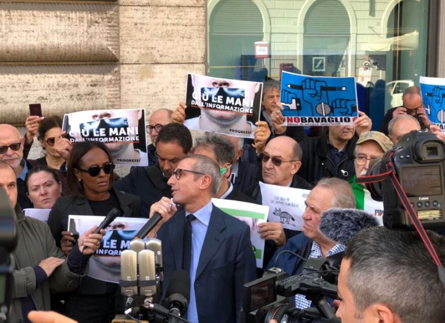 Ιταλία: Κινητοποιήσεις δημοσιογράφων έπειτα από την επίθεση του «Κινήματος των 5 Αστέρων»