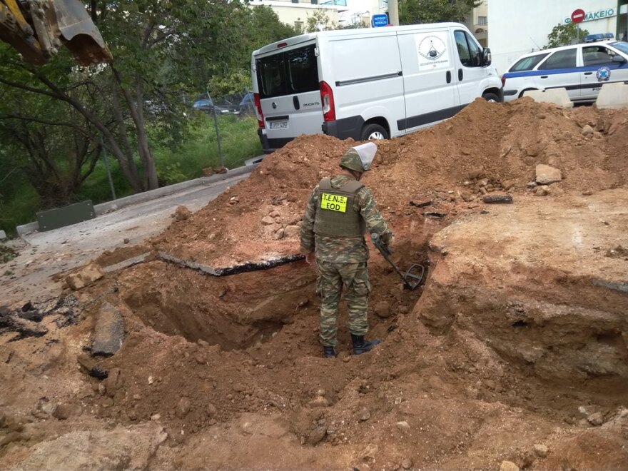 Ναρκαλιευτές του στρατού εξουδετέρωσαν εννέα βόμβες στο Ίλιον