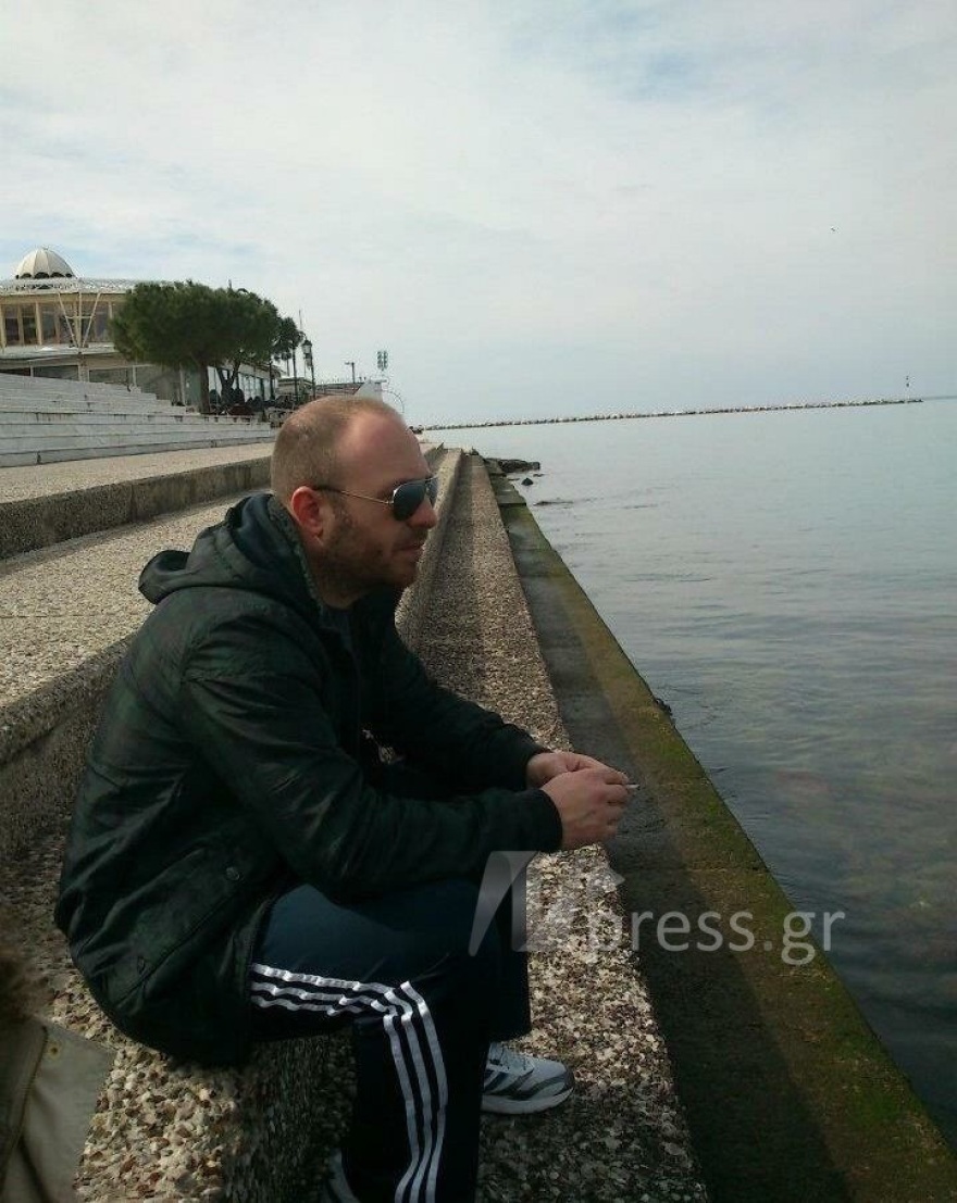 Θρήνος στην Πάτρα: Πατέρας δύο ανηλίκων παιδιών ο διασώστης του ΕΚΑΒ που σκοτώθηκε μετά τη βάρδια του