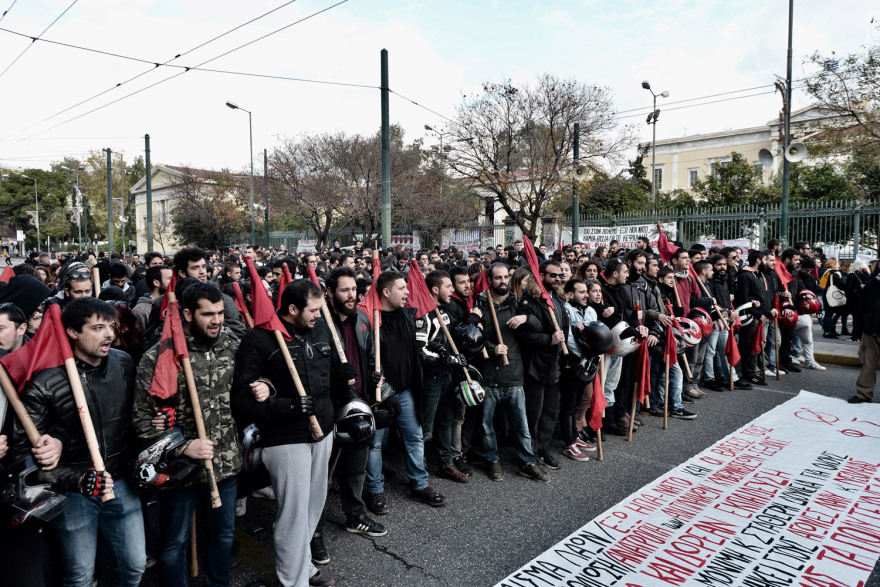  Επέτειος Πολυτεχνείου: «Φρούριο» η Αθήνα –  Στην αμερικανική πρεσβεία η πορεία