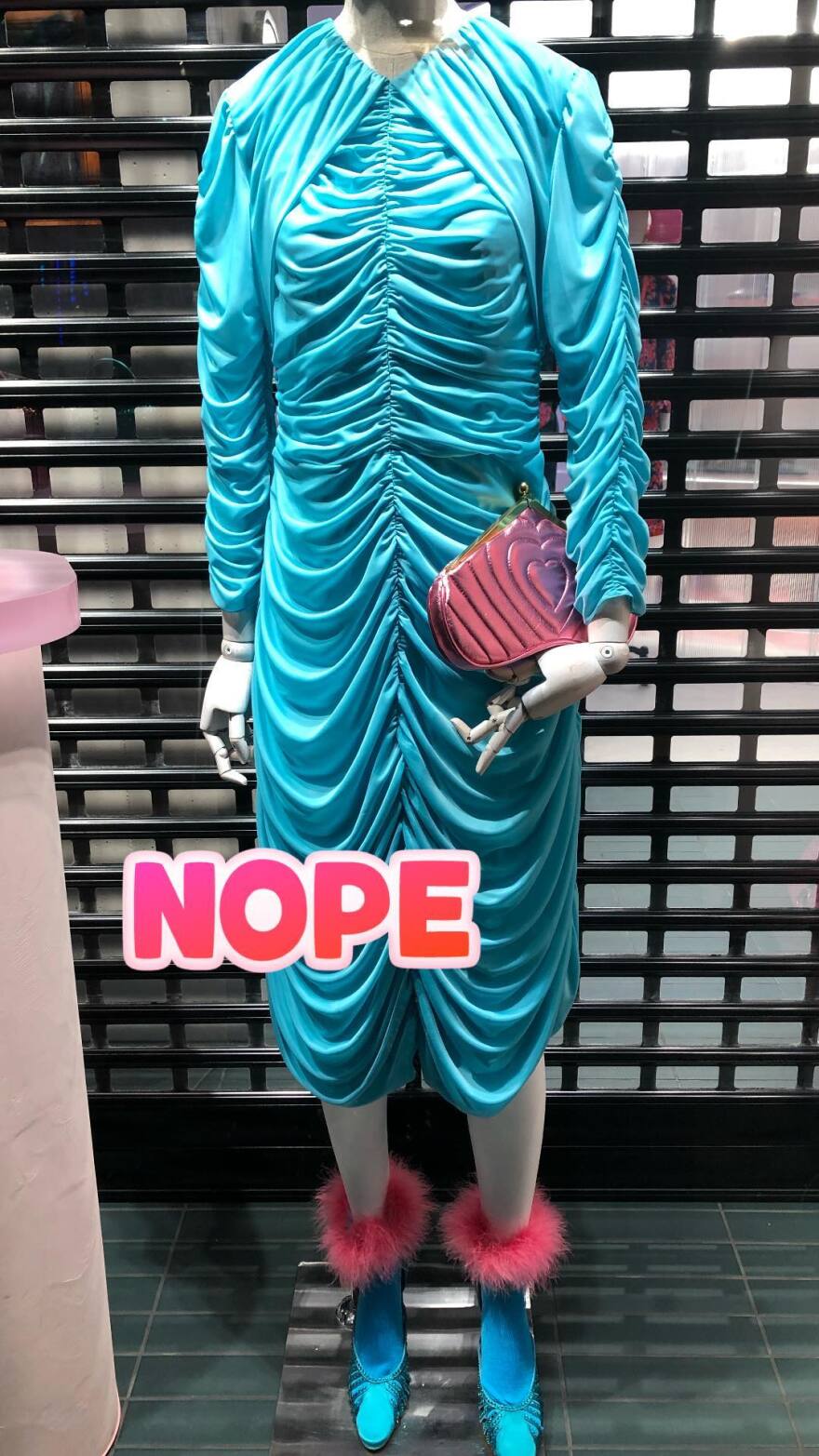 Χριστίνα Πολίτη- Κώστας Σπυρόπουλος: Ερωτευμένοι στο χριστουγεννιάτικο Λονδίνο