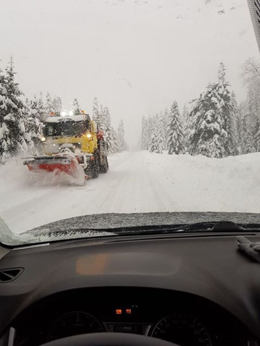 Καιρός: Προβλήματα από την κακοκαιρία σε πολλές περιοχές - Πού χρειάζονται αντιολισθητικές αλυσίδες
