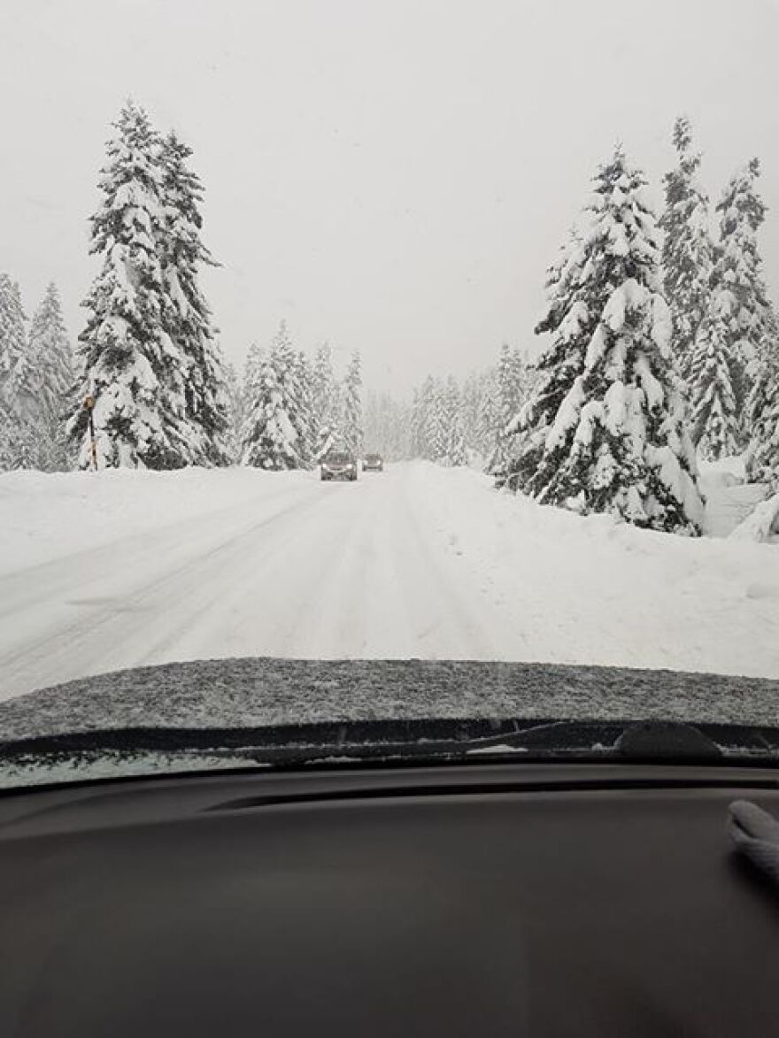 Καιρός: Προβλήματα από την κακοκαιρία σε πολλές περιοχές - Πού χρειάζονται αντιολισθητικές αλυσίδες