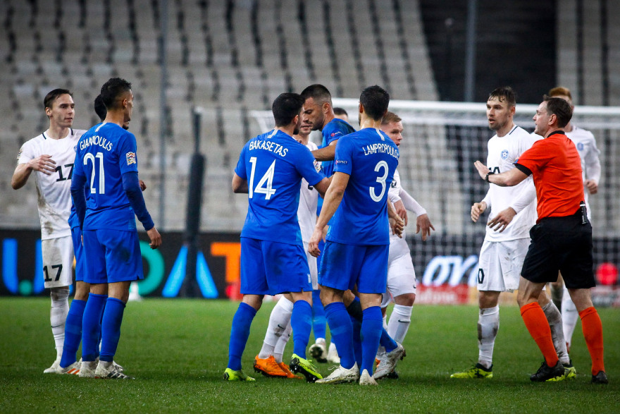 Εθνική Ελλάδος χωρίς ποιότητα και προπονητή «στον κόσμο του»: Ο Γιώργος Χελάκης γράφει για το ποδοσφαιρικό φιάσκο