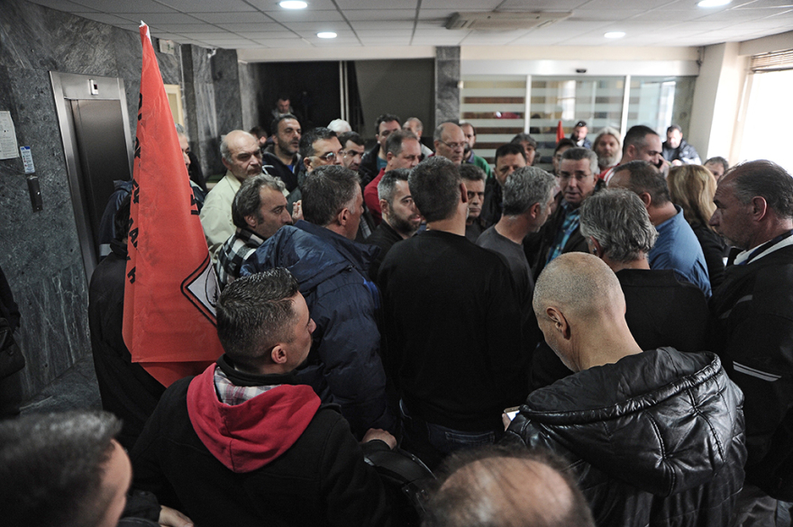 Εισβολή της ΠΟΕ-ΟΤΑ στο υπουργείο Εργασίας