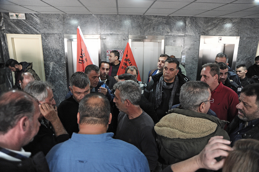 Εισβολή της ΠΟΕ-ΟΤΑ στο υπουργείο Εργασίας