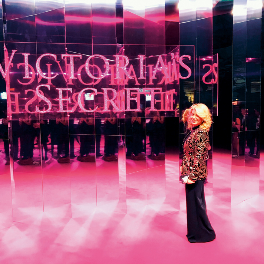 Victoria's Secret 2018: To Gala βρέθηκε στα παρασκήνια με τα super models 