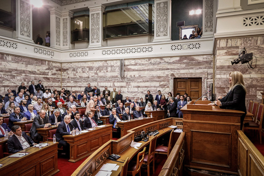 Γεννηματά: Ο κ. Τσίπρας είναι ο «Κύριος 10-1»: Δέκα παίρνει, ένα δίνει!