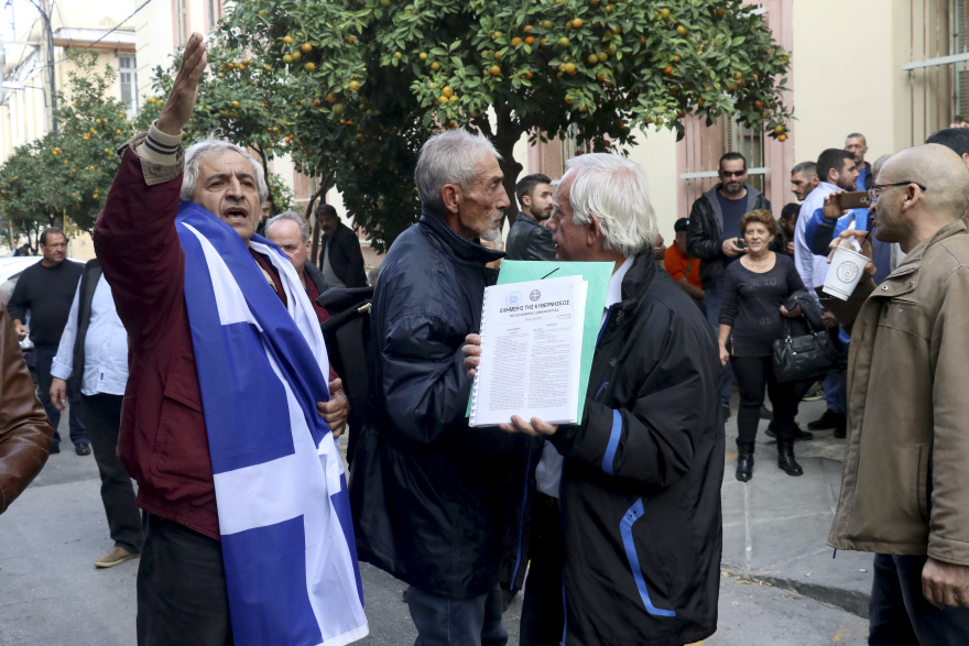 Αρτέμης Σώρρας: Καταδικάστηκε σε φυλάκιση τριών ετών για διασπορά ψευδών ειδήσεων  