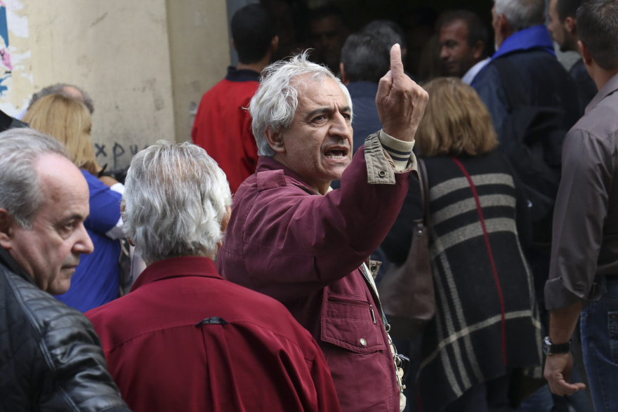 Αρτέμης Σώρρας: Καταδικάστηκε σε φυλάκιση τριών ετών για διασπορά ψευδών ειδήσεων  