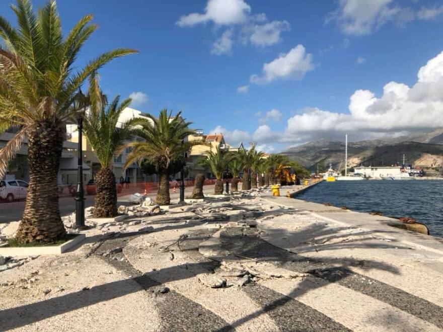 Αργοστόλι: Ξήλωσε τελικά το γουλόστρωτo ο δήμαρχος Κεφαλονιάς