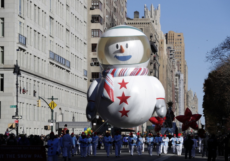 Εντυπωσιακές εικόνες από το Thanksgiving parade της Νέας Υόρκης