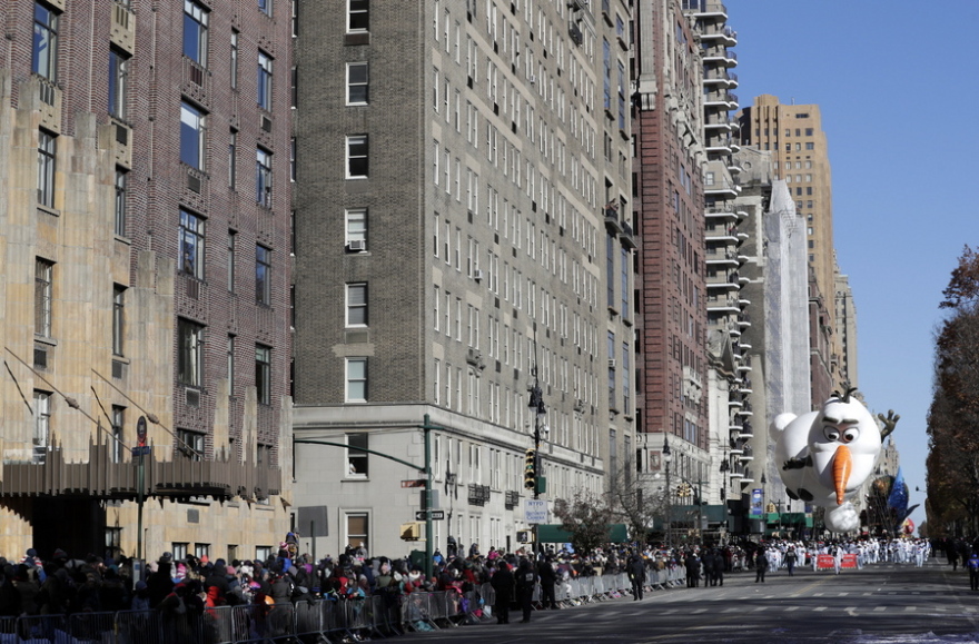 Εντυπωσιακές εικόνες από το Thanksgiving parade της Νέας Υόρκης