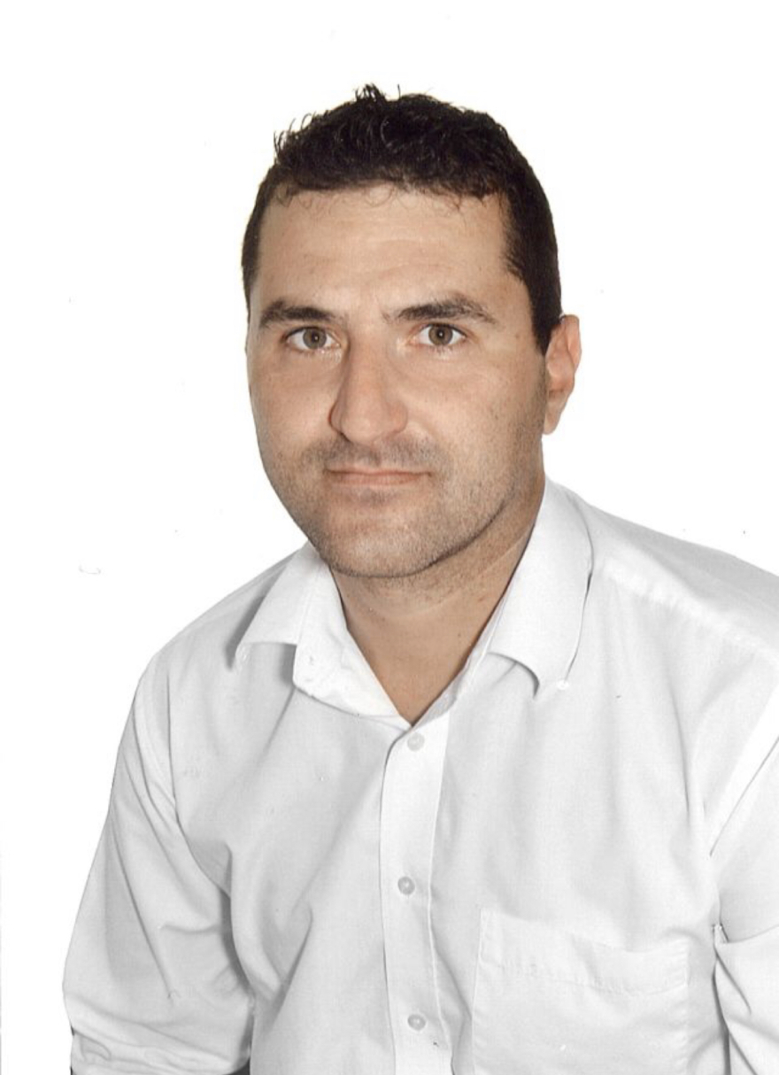 Μαζεύουν άρον άρον με φορτηγά τα ημερολόγια της ΕΛΑΣ με «Μακεδονία» και «Βόρεια Κύπρο»