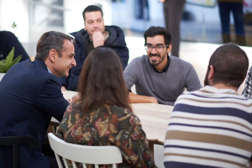 Ο Κυριάκος Μητσοτάκης στο εμπορικό κέντρο και τη Δημοτική Αγορά της Κυψέλης