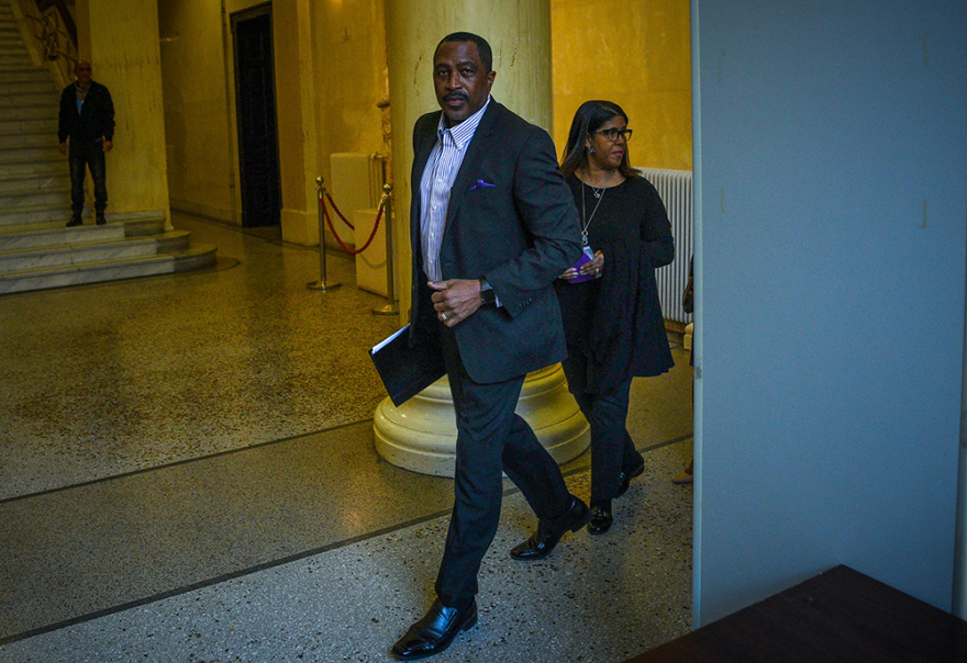 «Στα μαλακά» οι δολοφόνοι του Μπακαρί Χέντερσον - Ξέσπασε η μητέρα του