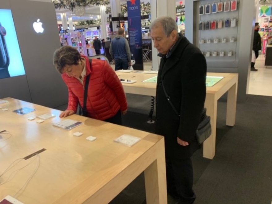 Φωτογραφίες από τη Νέα Υόρκη: Μετά την Black Friday ήρθε η Cyber Monday