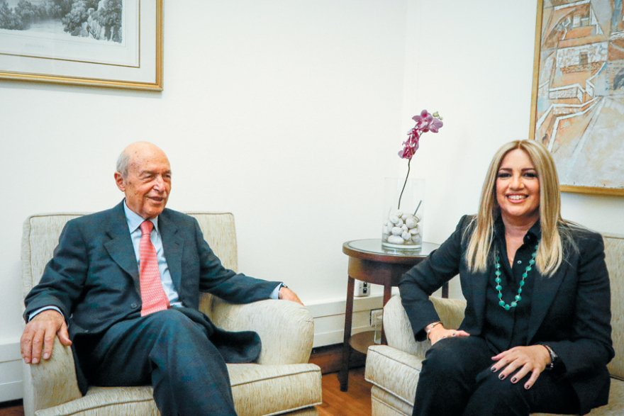 Συριζόμυλος: Πήγαν για μαλλί (με τον Σημίτη) για το C4I και βγήκαν κουρεμένοι