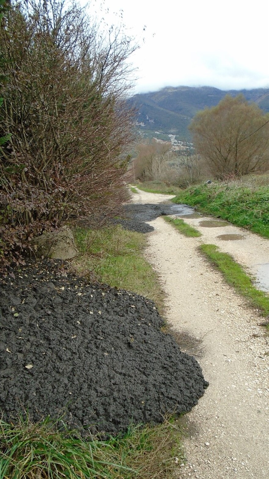 Ρέει σαν... ποτάμι η λυματολάσπη στα Ιωάννινα - «Πρόκειται για περιβαλλοντικό έγκλημα», λέει ο Δήμος Ζίτσας