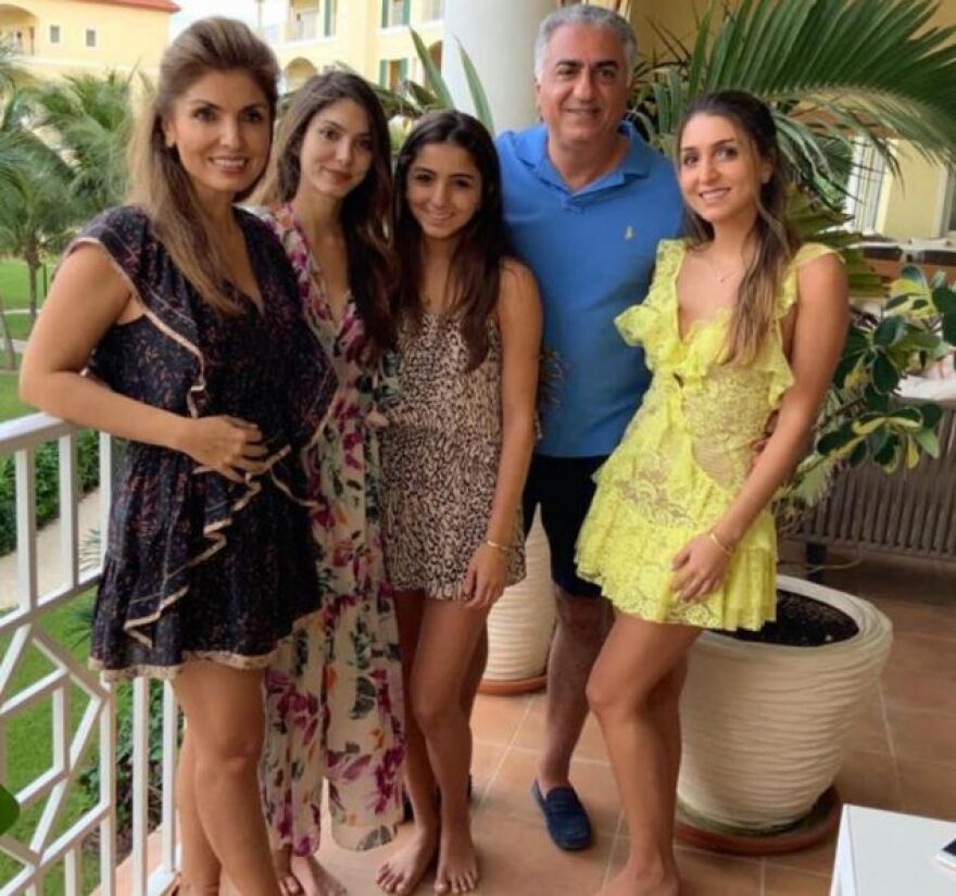 Η πριγκίπισσα Γιασμίν Παχλαβί αποκαλύπτει πως πάσχει από καρκίνο