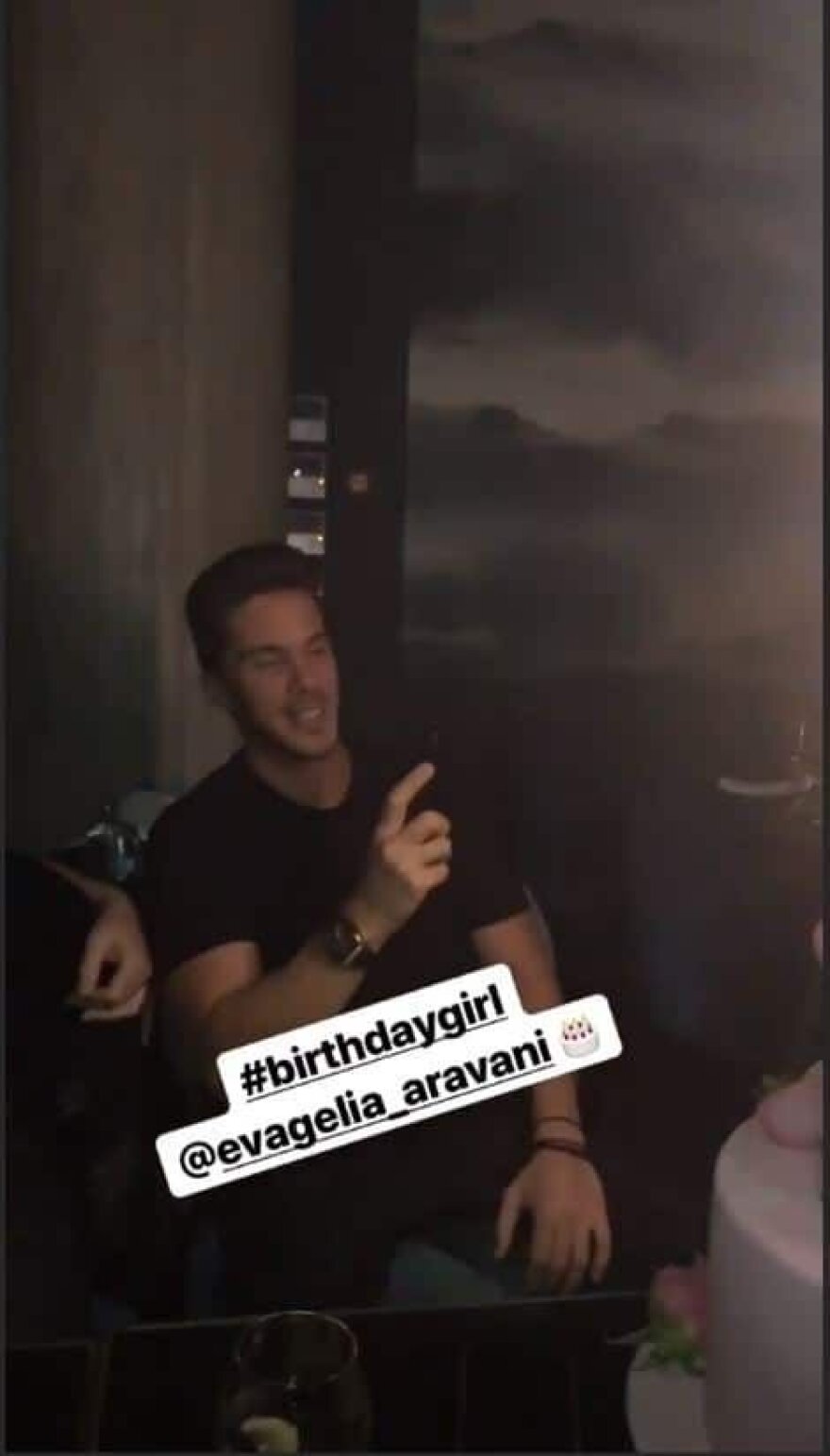 Ευαγγελία Αραβανή: Πάρτι γενεθλίων με τον Νίκο Οικονομόπουλο στο πλευρό της 