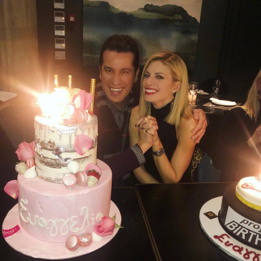 Ευαγγελία Αραβανή: Πάρτι γενεθλίων με τον Νίκο Οικονομόπουλο στο πλευρό της 