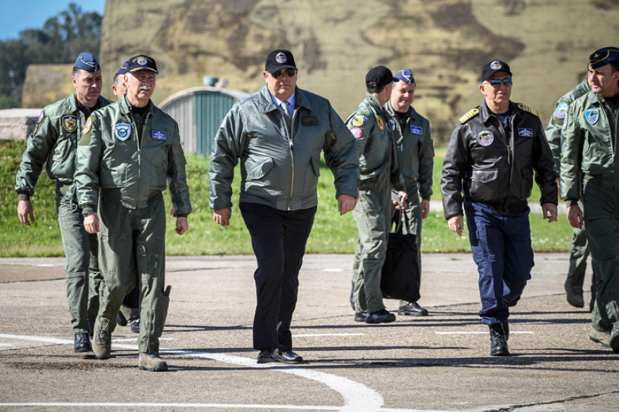 Κωσταράκος: Ο Καμμένος δεν έχει κανένα δικαίωμα να φορά τη στρατιωτική στολή 