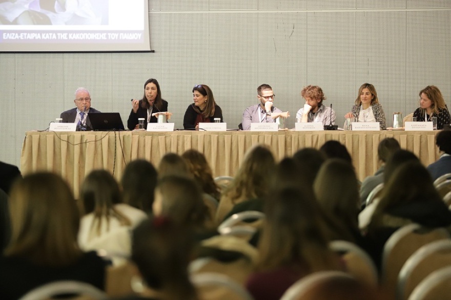 «Μαζί για το Παιδί»: Στην παιδική κακοποίηση βλέπουμε μόνο την κορυφή του παγόβουνου