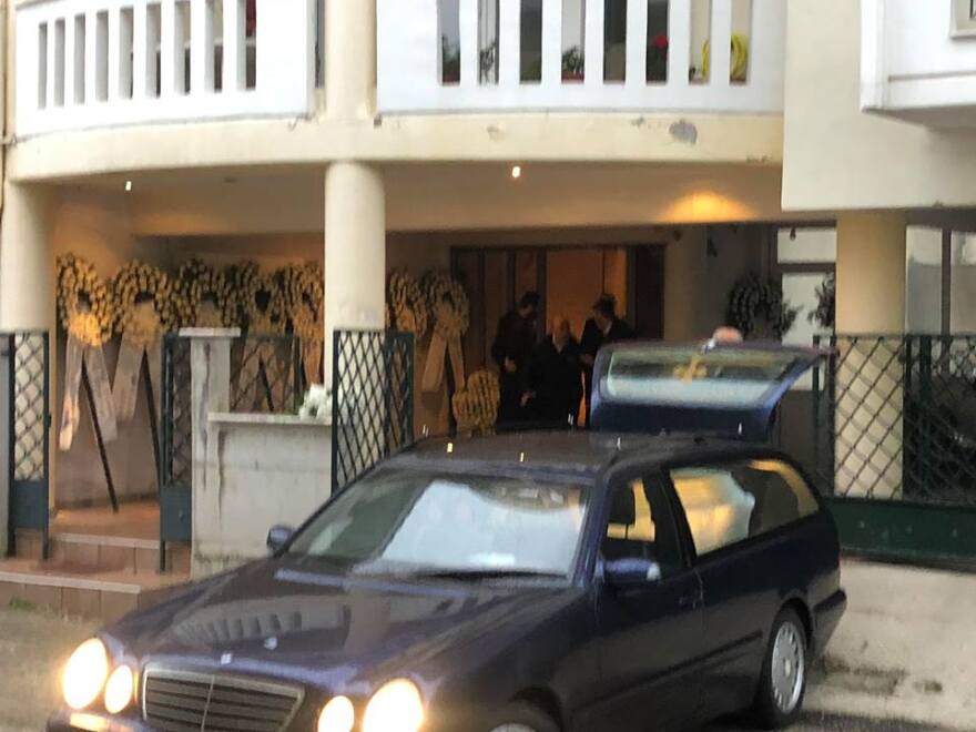 Θρήνος στο Διδυμότειχο: Ράγισαν καρδιές στο τελευταίο αντίο στην 21χρονη Ελένη